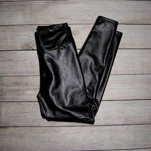 Tagoo Black Faux Leather Leggings M